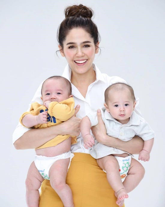 น้องสายฟ้า น้องพายุ น้องสายฟ้า น้องพายุ