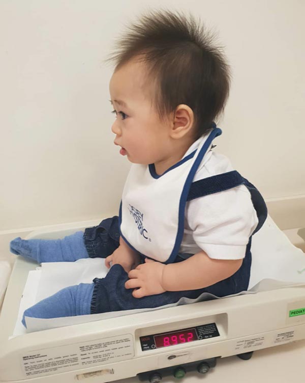 น้องสายฟ้า ลูก ชมพู่ อารยา น้องสายฟ้า ลูก ชมพู่ อารยา