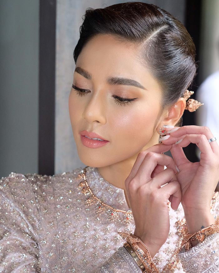 อุ้ม ลักขณา บอล กฤษณะ แต่งงาน อุ้ม ลักขณา บอล กฤษณะ แต่งงาน