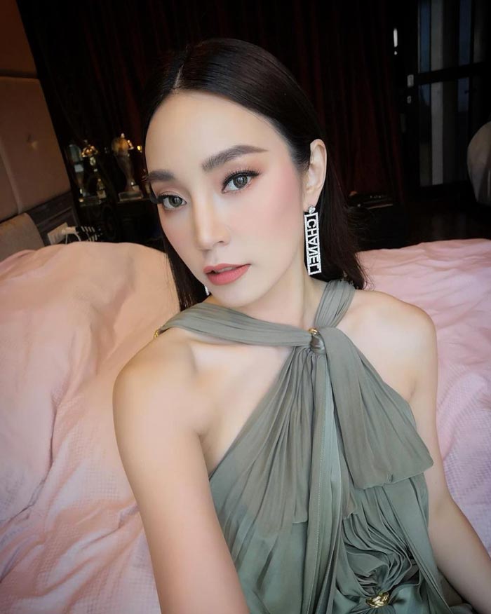 เมย์ พิชญ์นาฏ เมย์ พิชญ์นาฏ