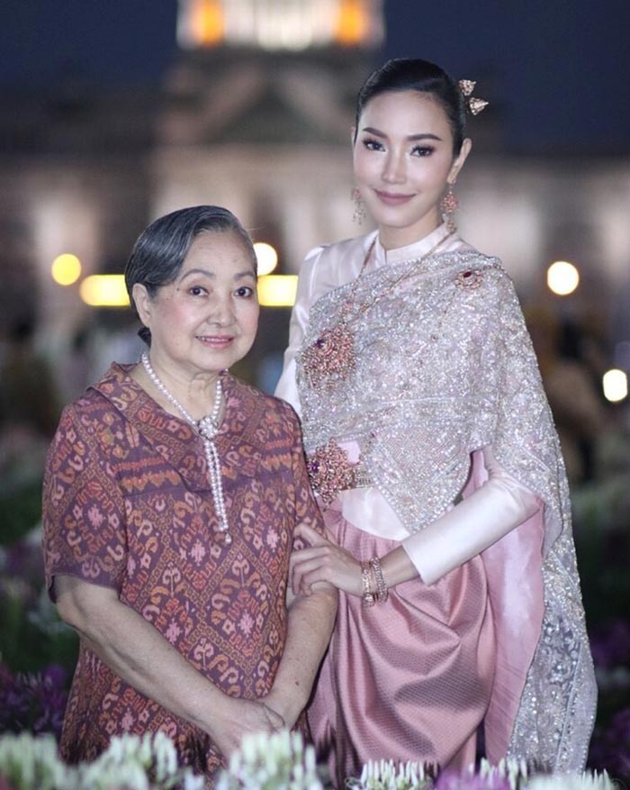 เมย์ พิชญ์นาฏ เมย์ พิชญ์นาฏ
