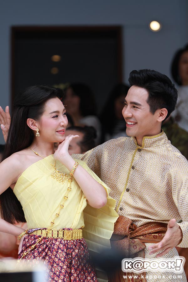 โป๊ป เบลล่า รำแก้บน บุพเพสันนิวาส โป๊ป เบลล่า รำแก้บน บุพเพสันนิวาส