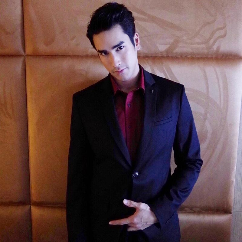 ณเดชน์ ญาญ่า ณเดชน์ ญาญ่า