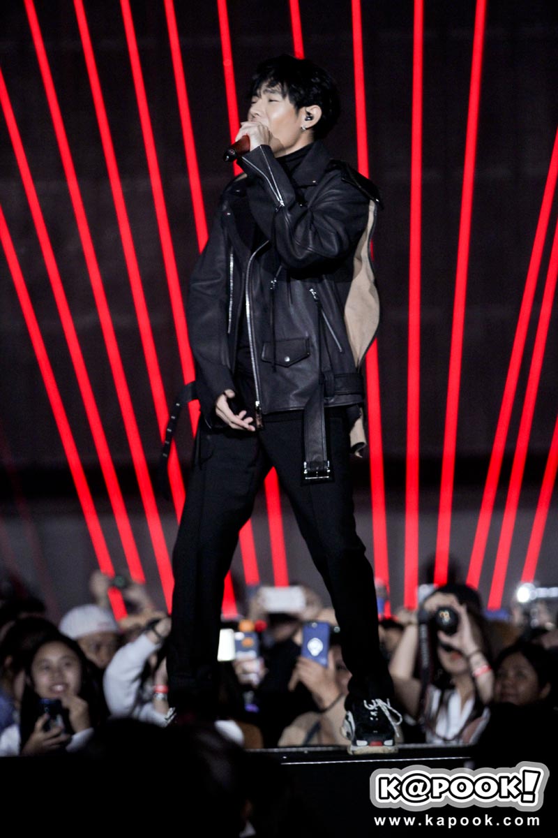 ดาราเดินแบบ ดาราเดินแบบ