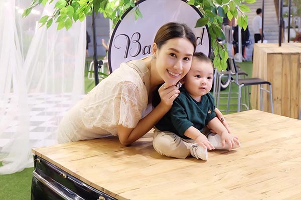 น้องลีออง น้องลีออง
