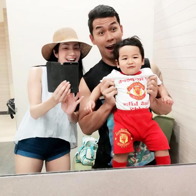 อ๋อม สกาวใจ อ๋อม สกาวใจ