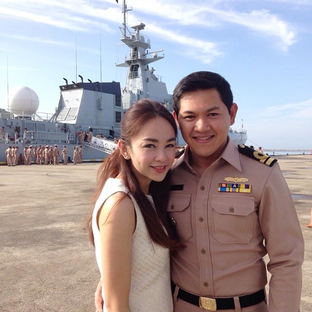 ป๊อป นิธิ ป๊อป นิธิ