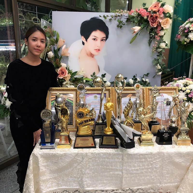 แอล กมลวรรณ แอล กมลวรรณ