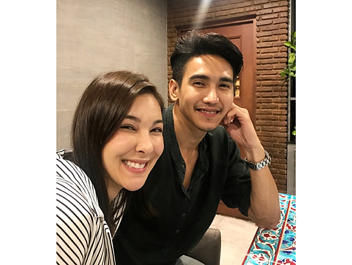 ก๊อต จิรายุ โบว์ เบญจวรรณ ก๊อต จิรายุ โบว์ เบญจวรรณ