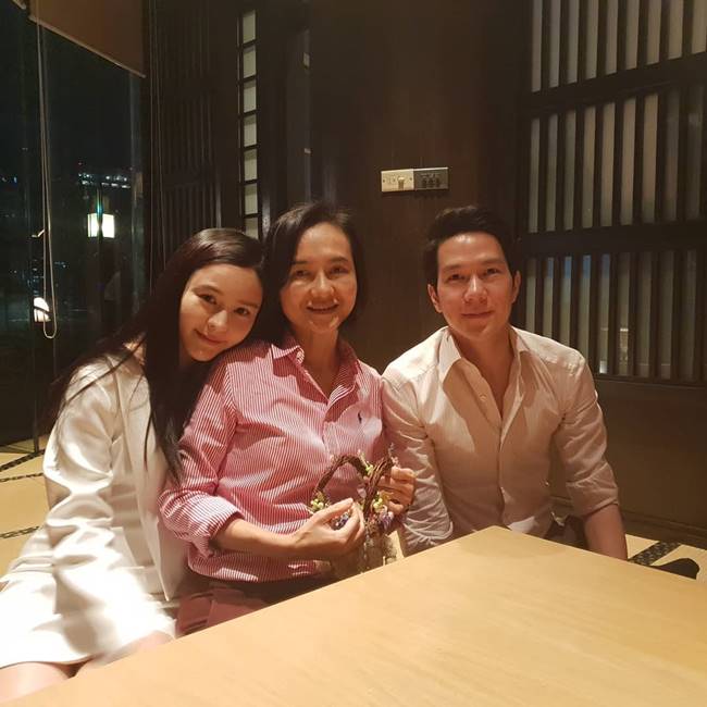 ออม สุชาร์ ออม สุชาร์
