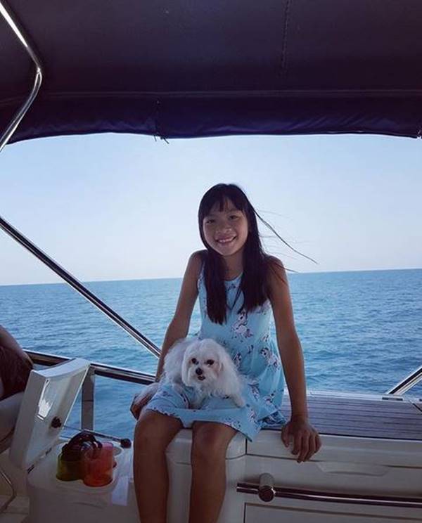 ตุ๊ก ชนกวนันท์ เที่ยวทะเล ตุ๊ก ชนกวนันท์ เที่ยวทะเล