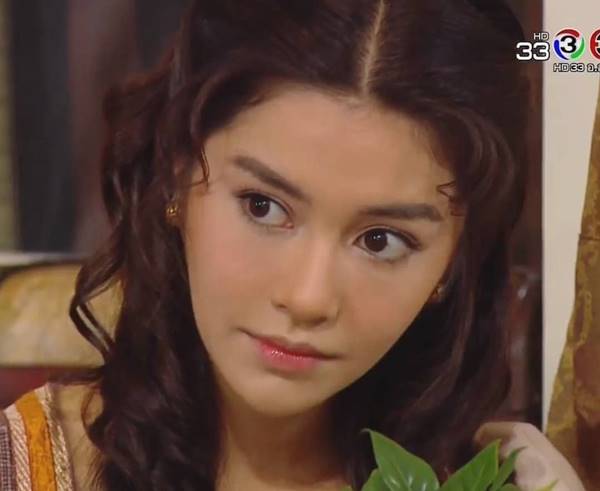คลาร่า ผู้แทงข้างหลัง แม่มะลิ คลาร่า ผู้แทงข้างหลัง แม่มะลิ