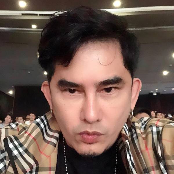 พชร์ อานนท์ พชร์ อานนท์