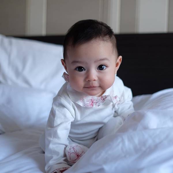 น้องลูก้า ลูกสาว นาวิน ต้าร์ น้องลูก้า ลูกสาว นาวิน ต้าร์