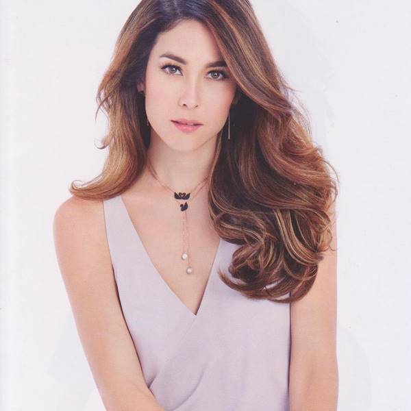 พอลล่า เชื่อ เจนี่ ไม่ใช่นางเอก จ. พอลล่า เชื่อ เจนี่ ไม่ใช่นางเอก จ.