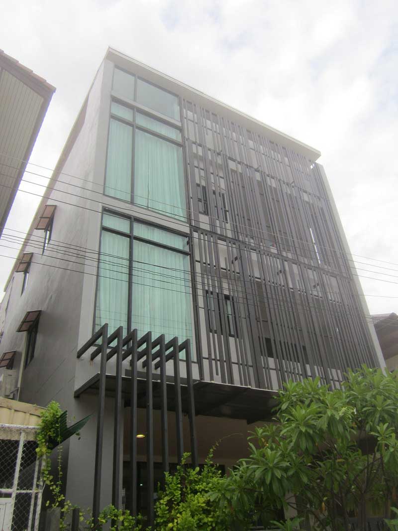 รีโนเวททาวน์เฮ้าส์ 2 ชั้น โมเดิร์น รีโนเวททาวน์เฮ้าส์ 2 ชั้น โมเดิร์น