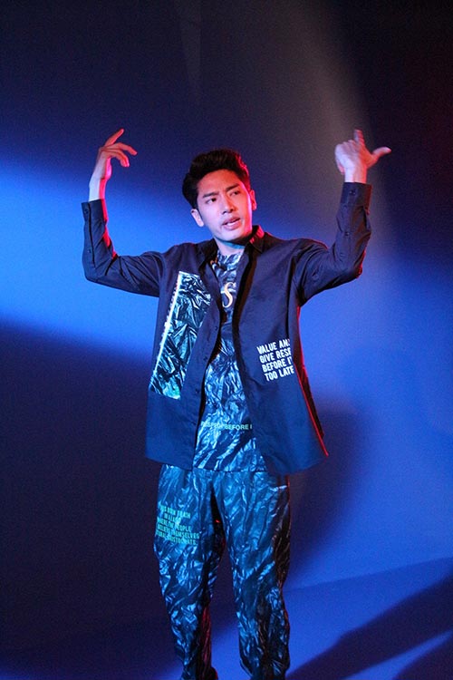 MV 7 สี ปันรักให้โลก MV 7 สี ปันรักให้โลก