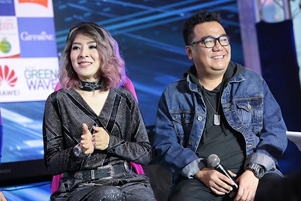 กรีนคอนเสิร์ต หมายเลข 21 แดนซ์ ฟีเวอร์ กรีนคอนเสิร์ต หมายเลข 21 แดนซ์ ฟีเวอร์