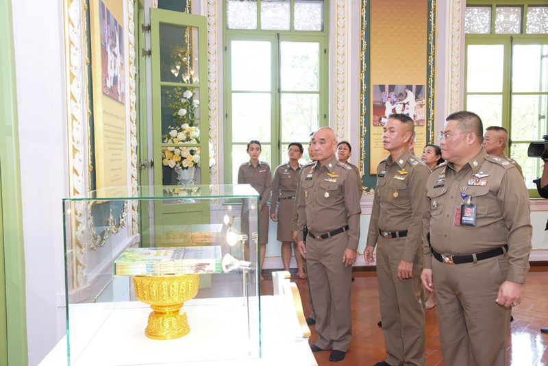 นิทรรศการเฉลิมพระเกียรติสมเด็จพระเจ้าอยู่หัว ณ วังปารุสกวัน นิทรรศการเฉลิมพระเกียรติสมเด็จพระเจ้าอยู่หัว ณ วังปารุสกวัน