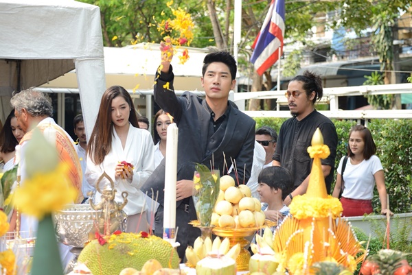ฟ้าฝากรัก ฟ้าฝากรัก