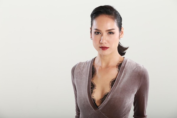 คุณแม่สวมรอย คุณแม่สวมรอย