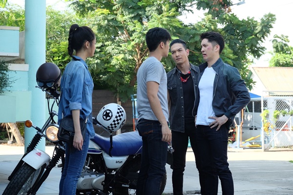 นักสู้สะท้านฟ้า นักสู้สะท้านฟ้า
