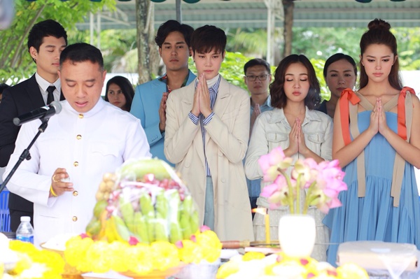 หนี้รักในกรงไฟ หนี้รักในกรงไฟ