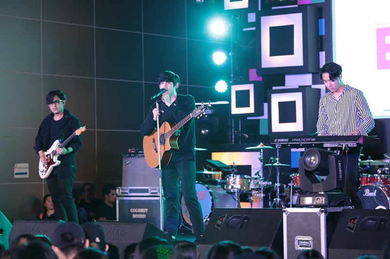 EFM Chill เปิดวาร์ป Festival EFM Chill เปิดวาร์ป Festival