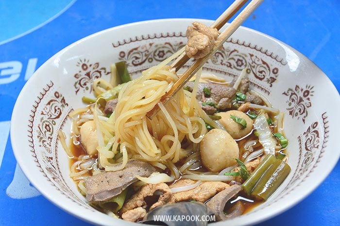 ร้านอาหารถิ่น จันทบุรี ร้านอาหารถิ่น จันทบุรี