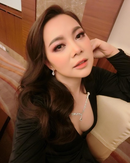 ดาราหญิงรุ่นใหญ่ ดาราหญิงรุ่นใหญ่