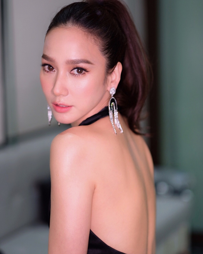 ดาราหน้าสวย ดาราหน้าสวย