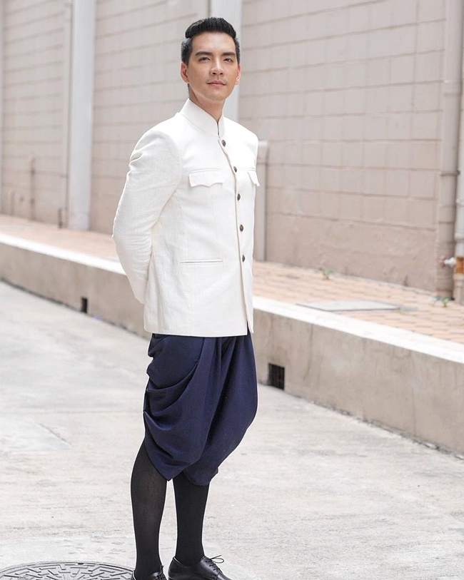 ชุดไทยผู้ชาย ชุดไทยผู้ชาย