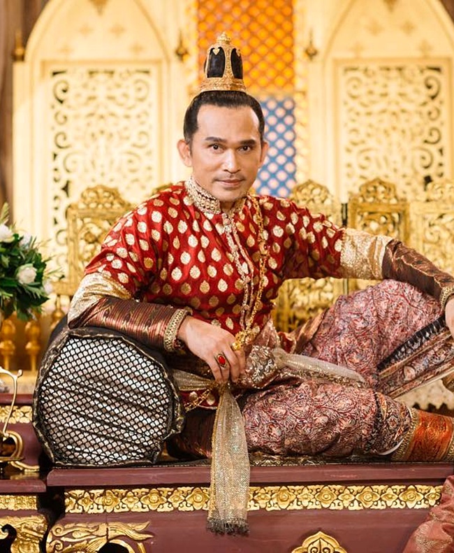 ดาราชายรุ่นใหญ่ ดาราชายรุ่นใหญ่