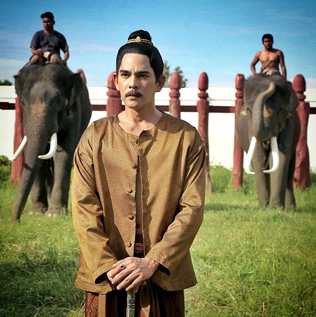 ดาราชายรุ่นใหญ่ ดาราชายรุ่นใหญ่