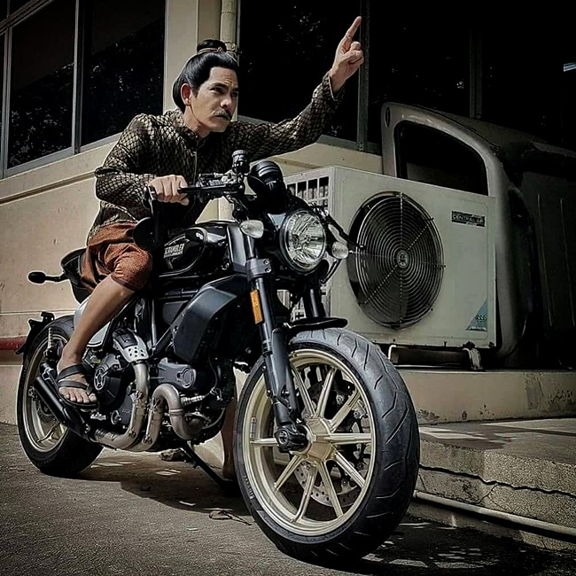 ดาราชายรุ่นใหญ่ ดาราชายรุ่นใหญ่