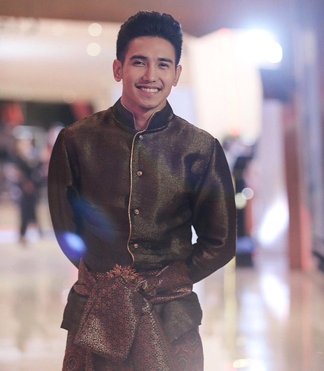ชุดไทยผู้ชาย ชุดไทยผู้ชาย