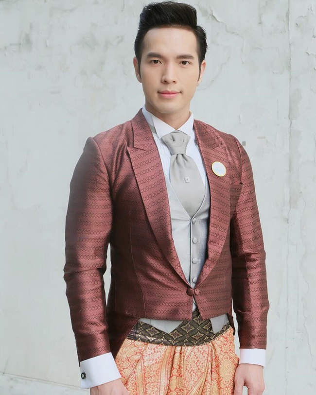ดาราชายแต่งชุดไทย ดาราชายแต่งชุดไทย