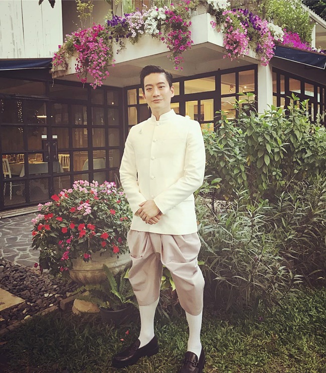 ชุดไทยผู้ชาย ชุดไทยผู้ชาย
