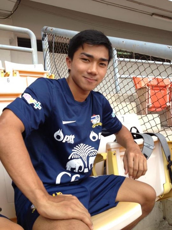 เจ ชนาธิป เจ ชนาธิป