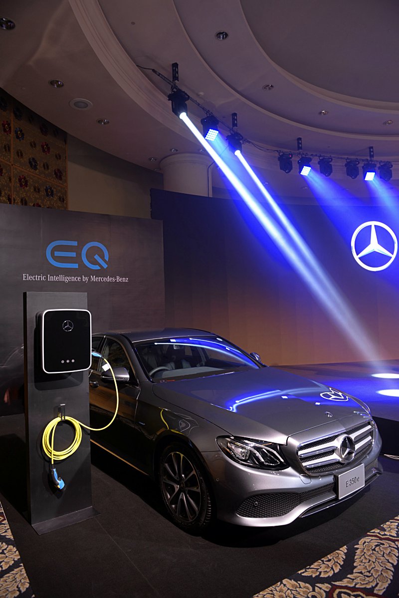 Mercedes-Benz Mercedes-Benz
