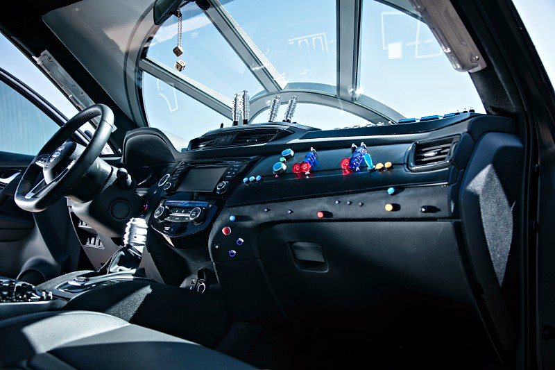 Nissan X-trail Millennium Falcon Nissan X-trail Millennium Falcon