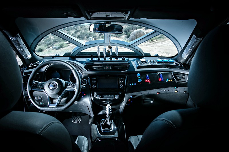 Nissan X-trail Millennium Falcon Nissan X-trail Millennium Falcon