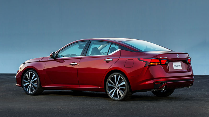เทียบรุ่น Toyota Camry 2018 เทียบรุ่น Toyota Camry 2018