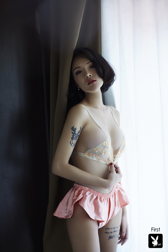 เฟริสท์ นิพิชฌน์ชา เฟริสท์ นิพิชฌน์ชา