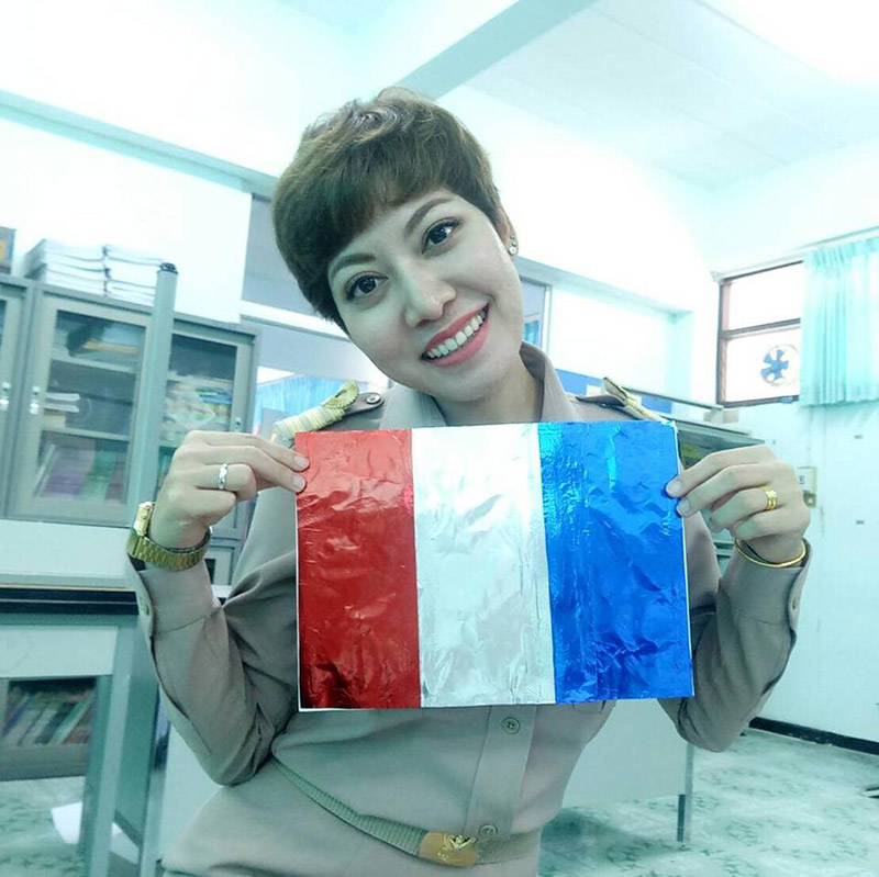 ครูขวัญ โรงเรียนผดุงนารี ครูขวัญ โรงเรียนผดุงนารี