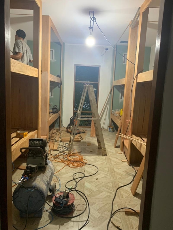 สร้างโฮสเทล สร้างโฮสเทล