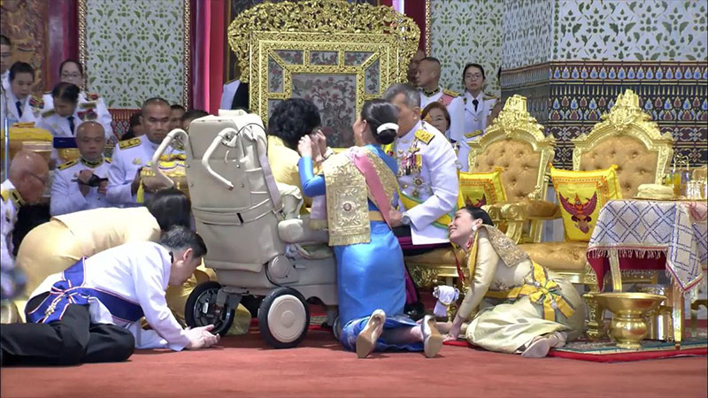 ภาพปลื้มปีติ ภาพปลื้มปีติ