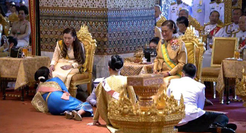 พระบาทสมเด็จพระเจ้าอยู่หัว พระบาทสมเด็จพระเจ้าอยู่หัว