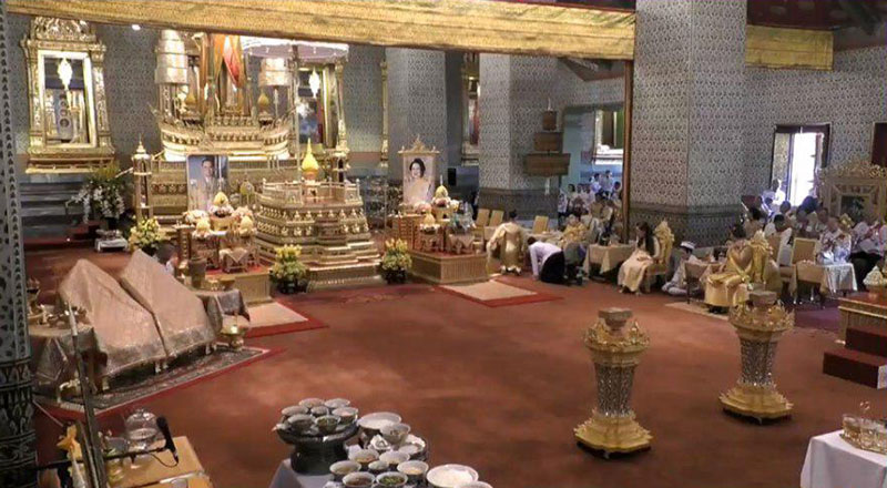 พระบาทสมเด็จพระเจ้าอยู่หัว พระบาทสมเด็จพระเจ้าอยู่หัว