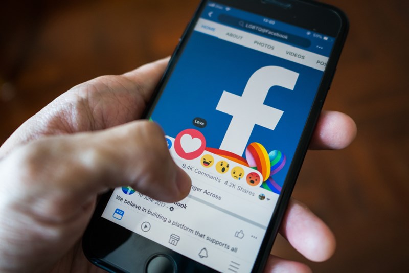 Facebook Facebook